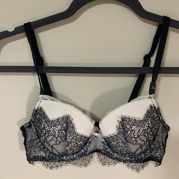 Victoria's Secret Other - Victoria's Secret Dream Angels Demi Lace Bra 32A
